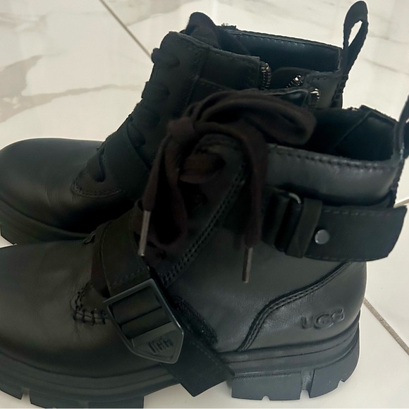 UGG Boots! - Picture 6 of 6